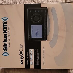 NEW Sealed Box Sirius Satellite Radio onyx EZ Dock & Play